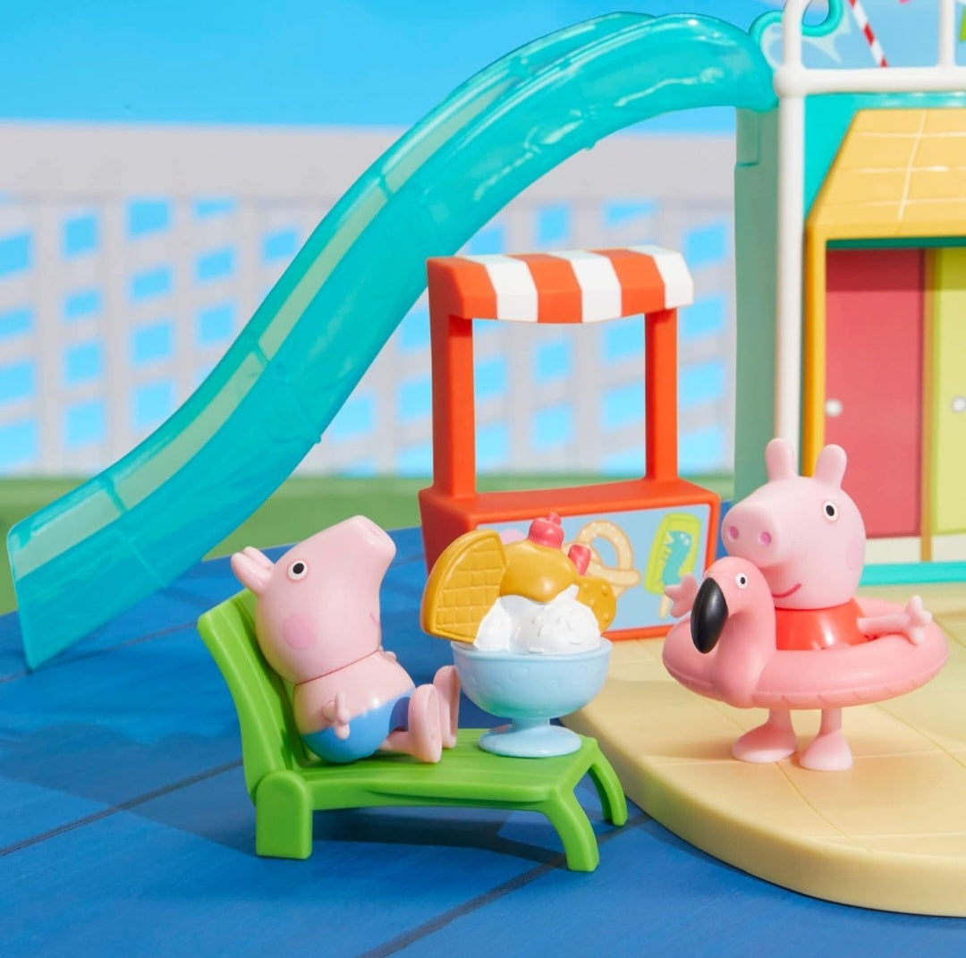 Peppa Pig Toys Peppa's Waterpark Playset with 15 Pieces Including 2 Figures